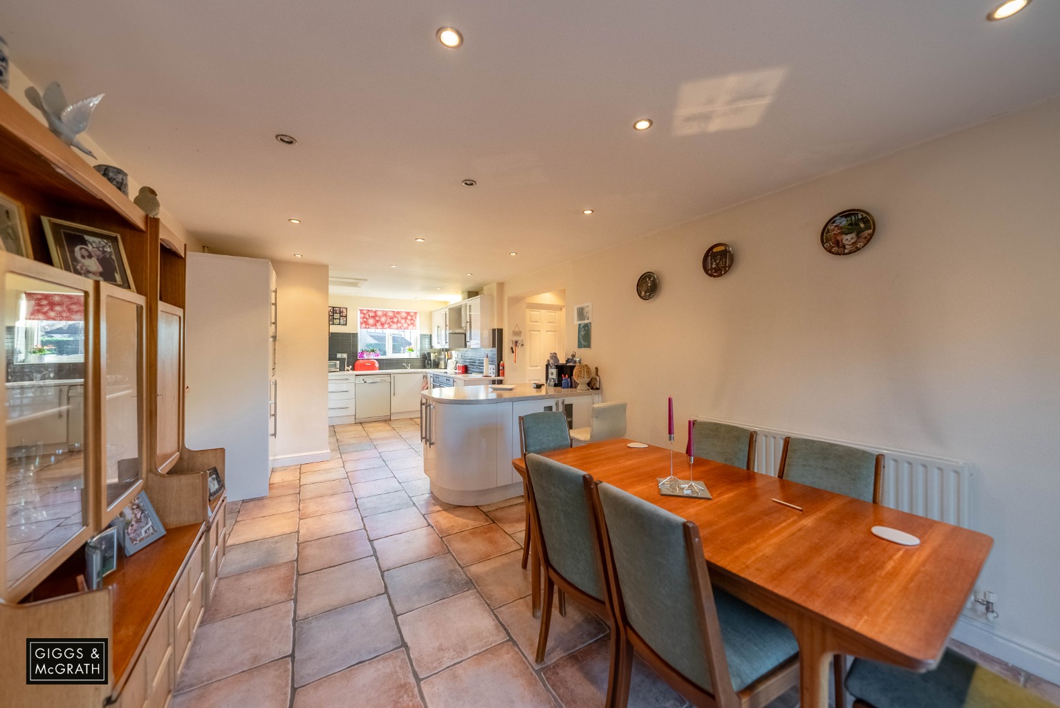 4 bed detached house for sale in Crane Close, Huntingdon 4