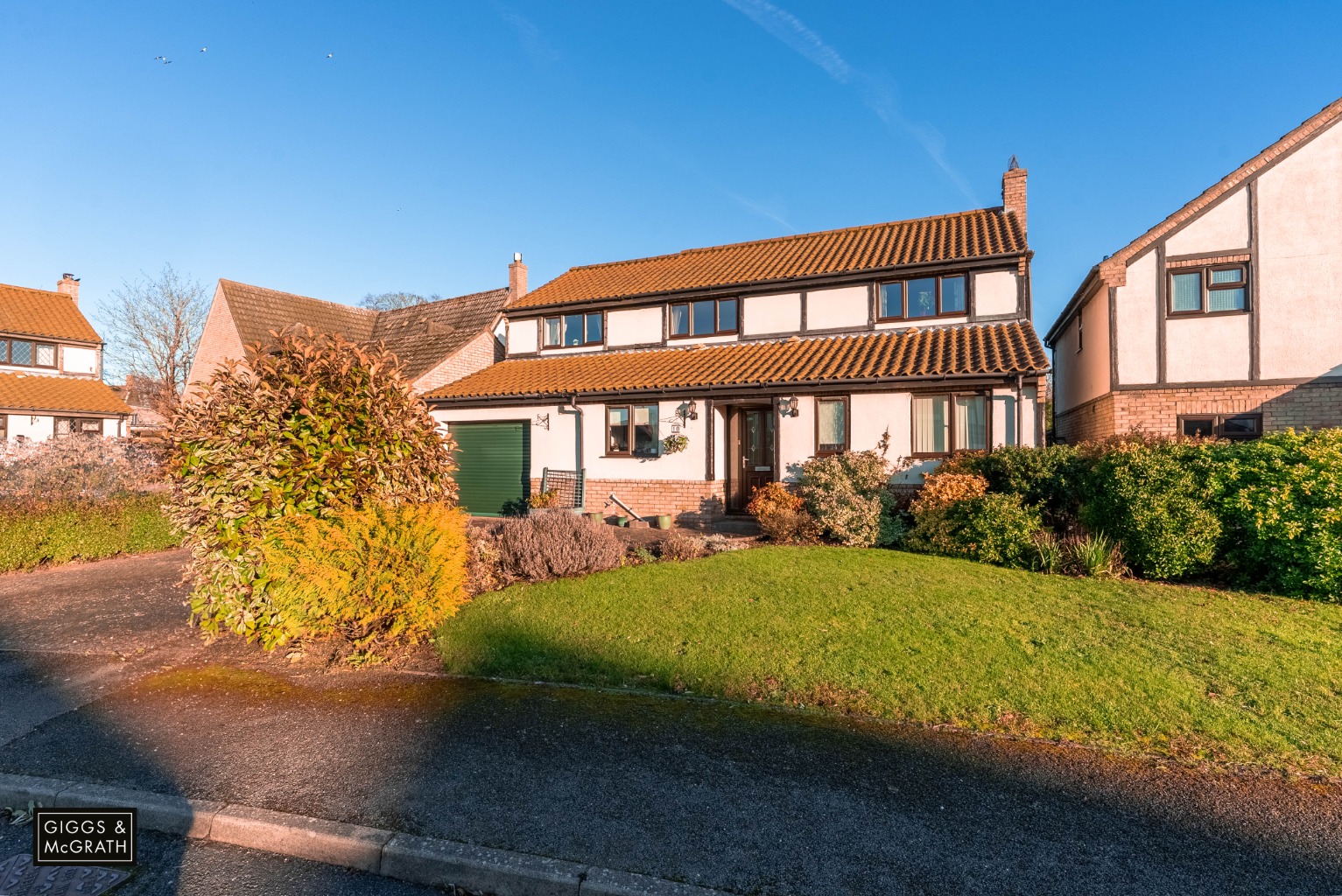 4 bed detached house for sale in Crane Close, Huntingdon  - Property Image 1