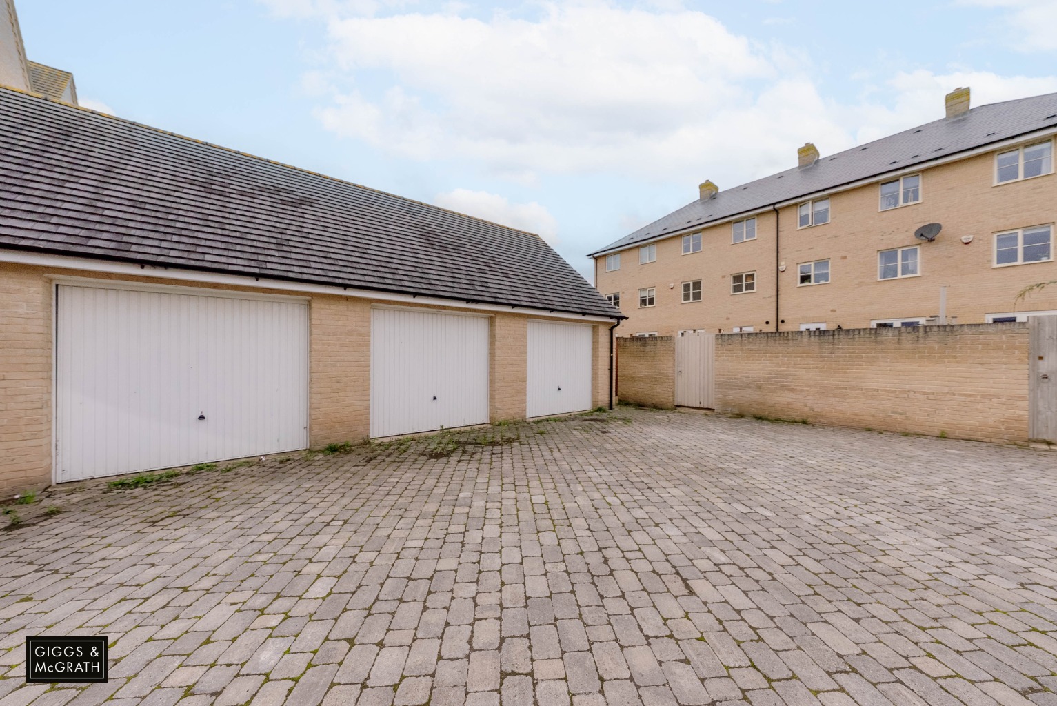 5 bed terraced house for sale in Pople Drive, Huntingdon  - Property Image 17