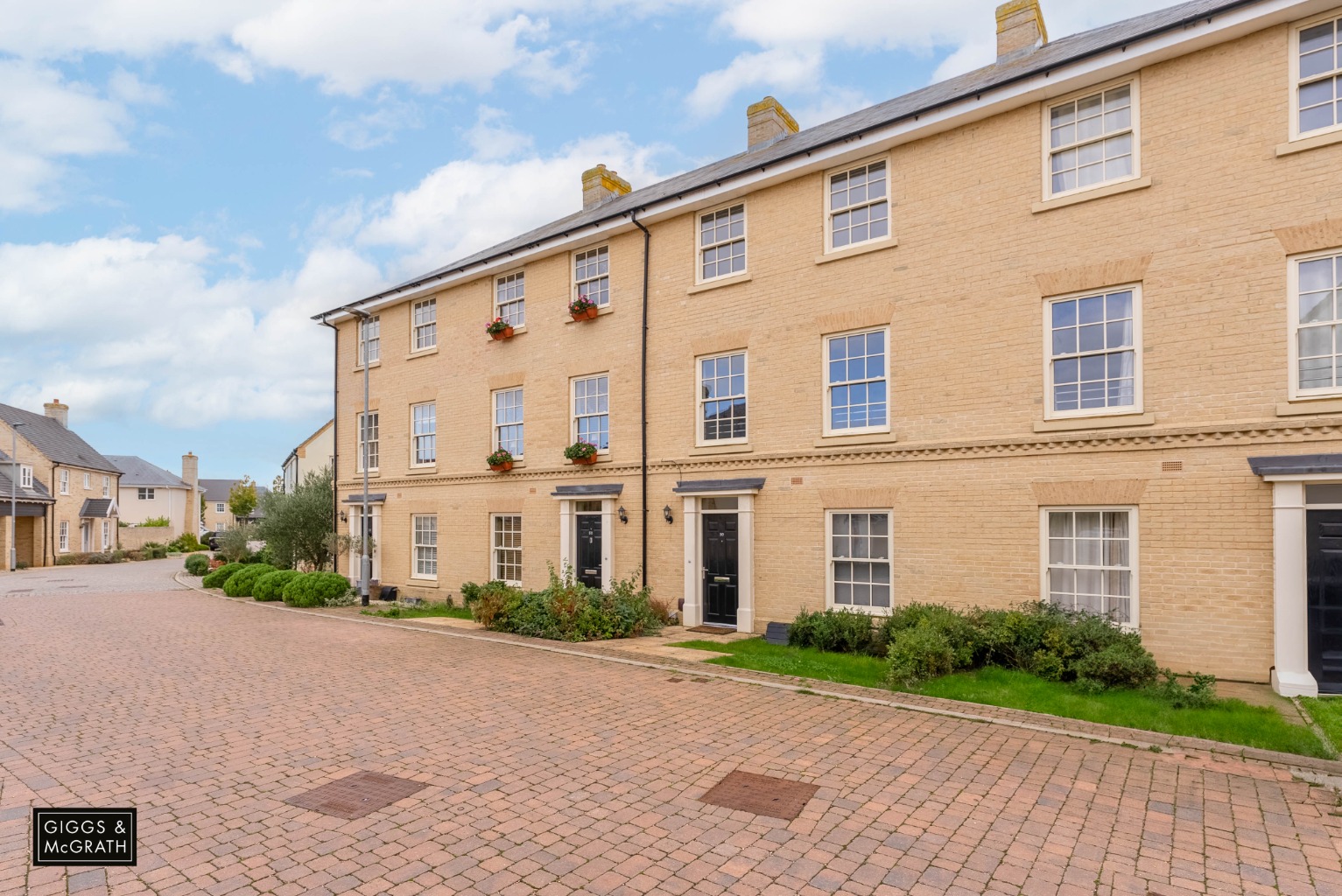 5 bed terraced house for sale in Pople Drive, Huntingdon, PE28