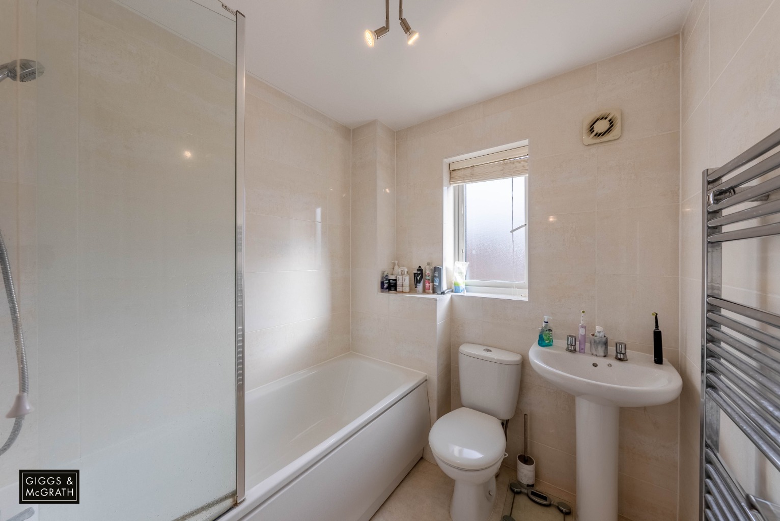 3 bed semi-detached house for sale in Goldie Close, St. Ives  - Property Image 14