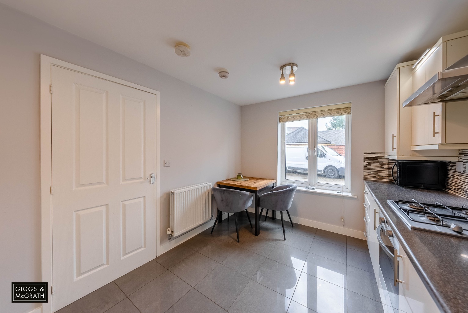 3 bed semi-detached house for sale in Goldie Close, St. Ives  - Property Image 8