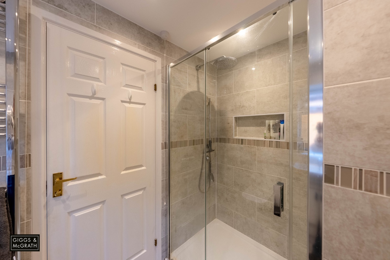 4 bed detached house for sale in Provence Road, Huntingdon 8