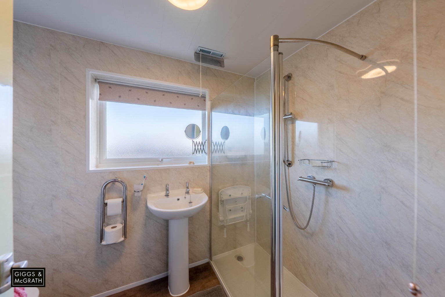 3 bed semi-detached house for sale in Greenfields, Huntingdon 11