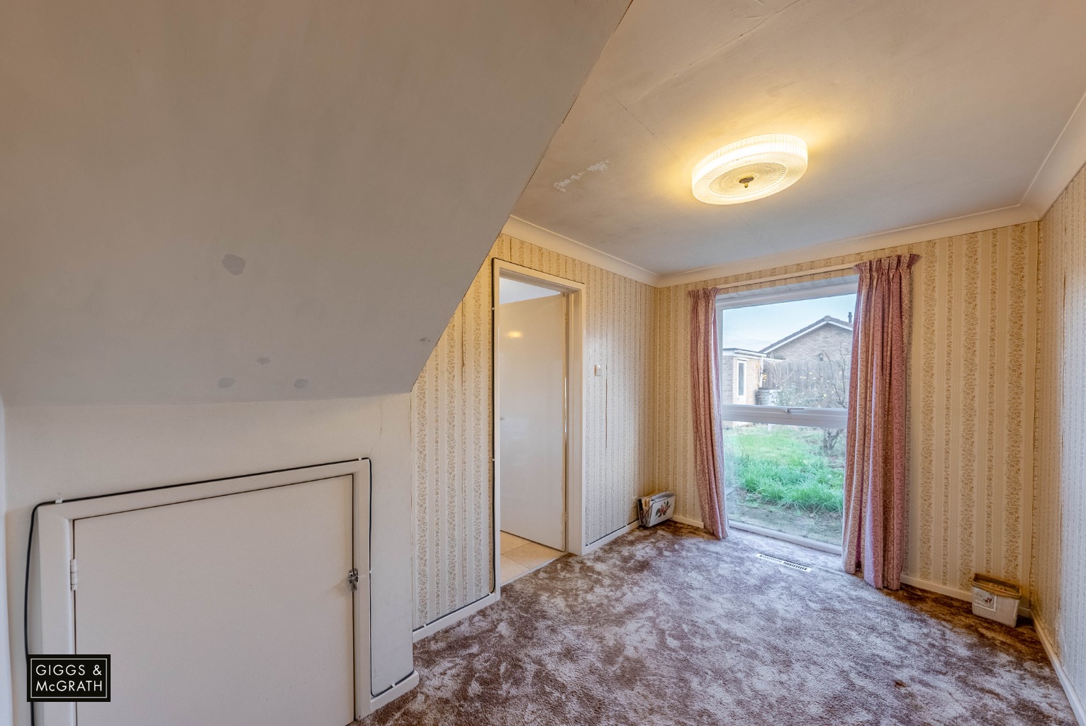 3 bed semi-detached house for sale in Greenfields, Huntingdon  - Property Image 8