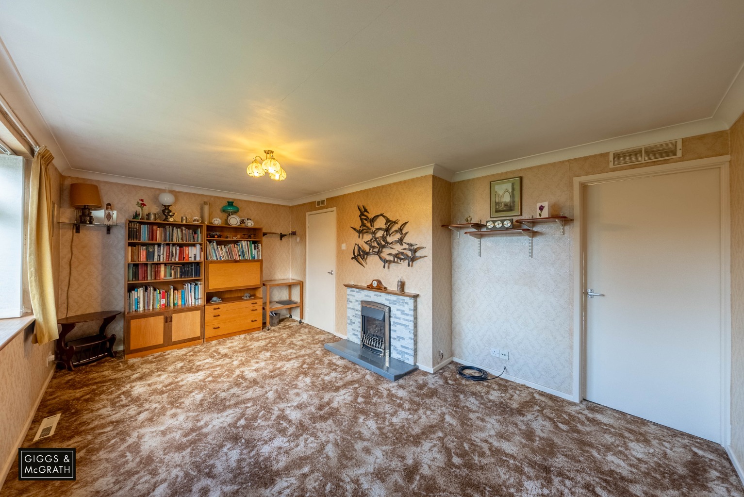 3 bed semi-detached house for sale in Greenfields, Huntingdon  - Property Image 3