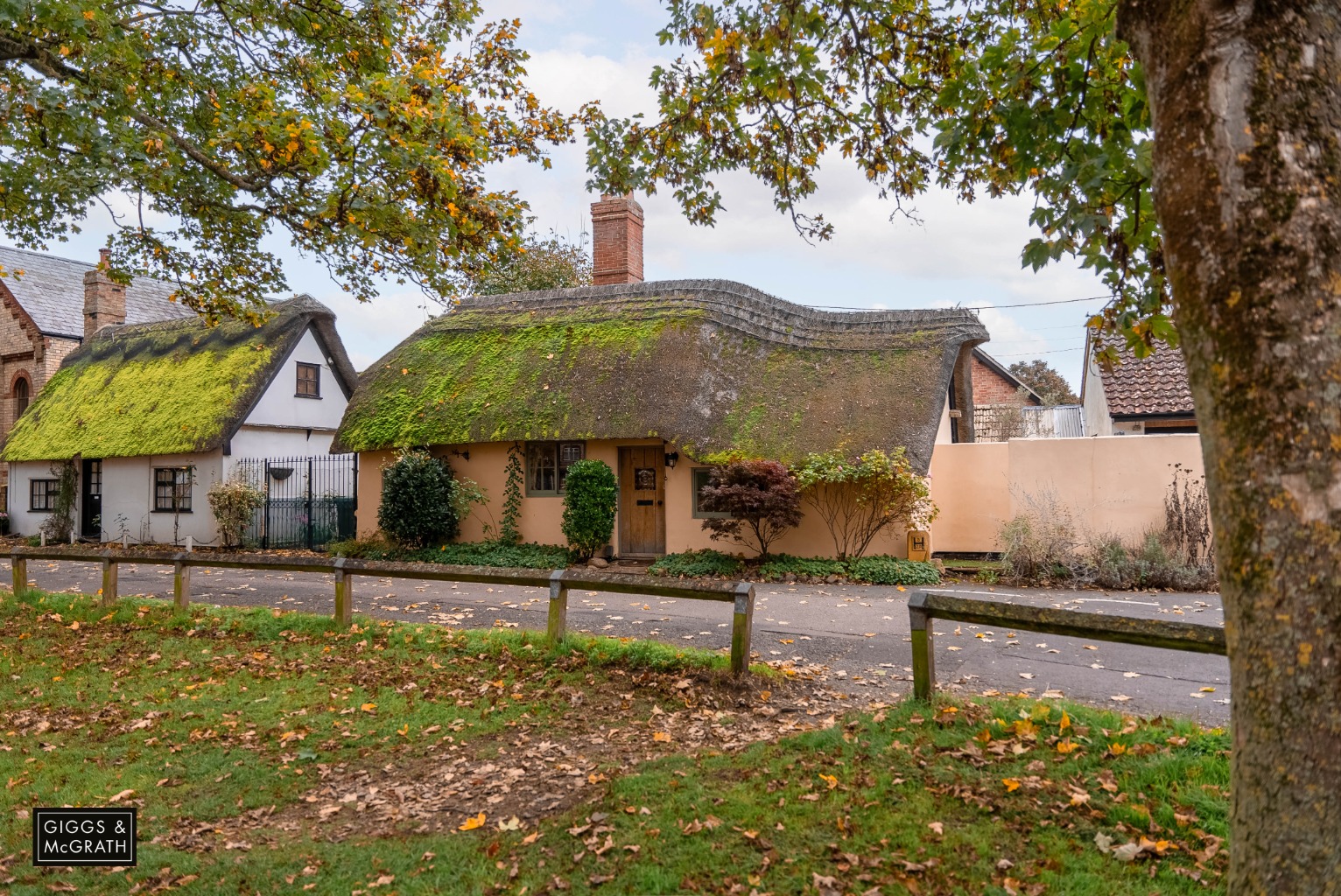 2 bed detached house for sale in The Green, Huntingdon  - Property Image 1