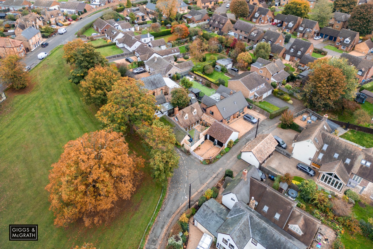 2 bed detached house for sale in The Green, Huntingdon  - Property Image 12