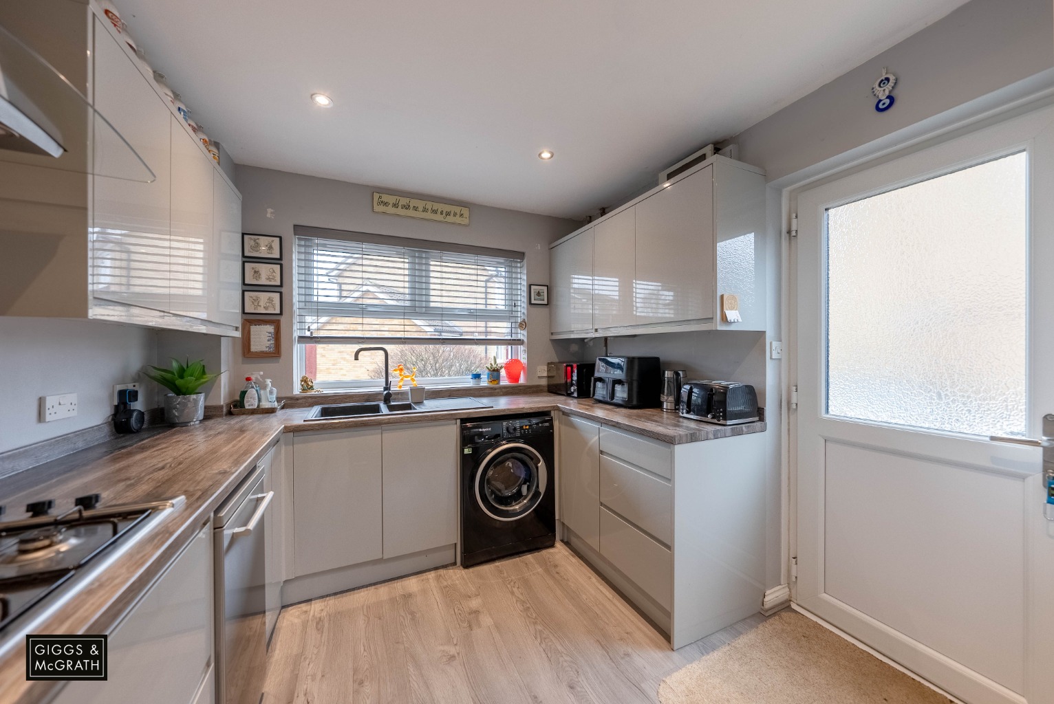4 bed detached house for sale in Cranfield Place, Huntingdon  - Property Image 9