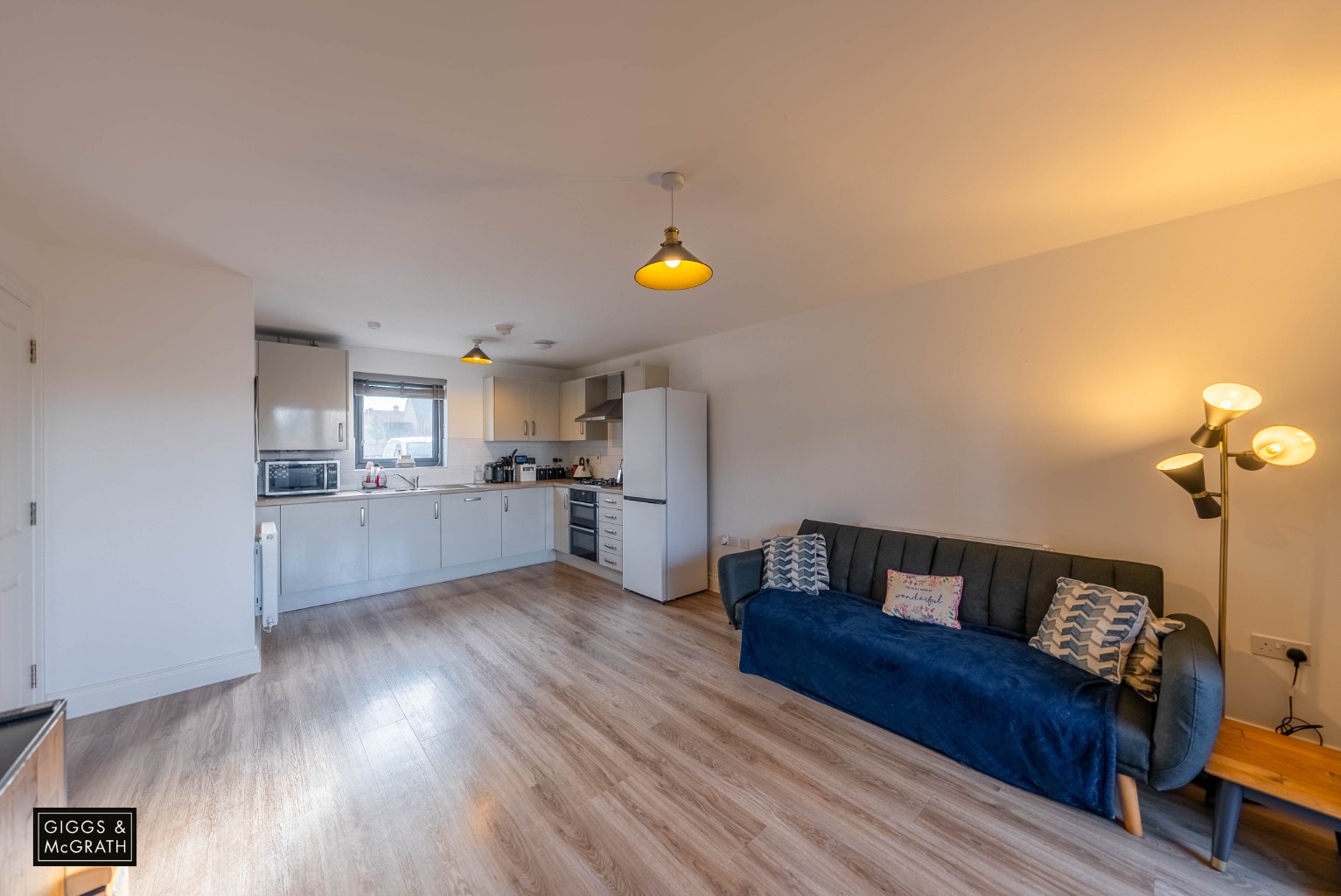 1 bed ground floor flat for sale in Cartwright Close, Huntingdon 5