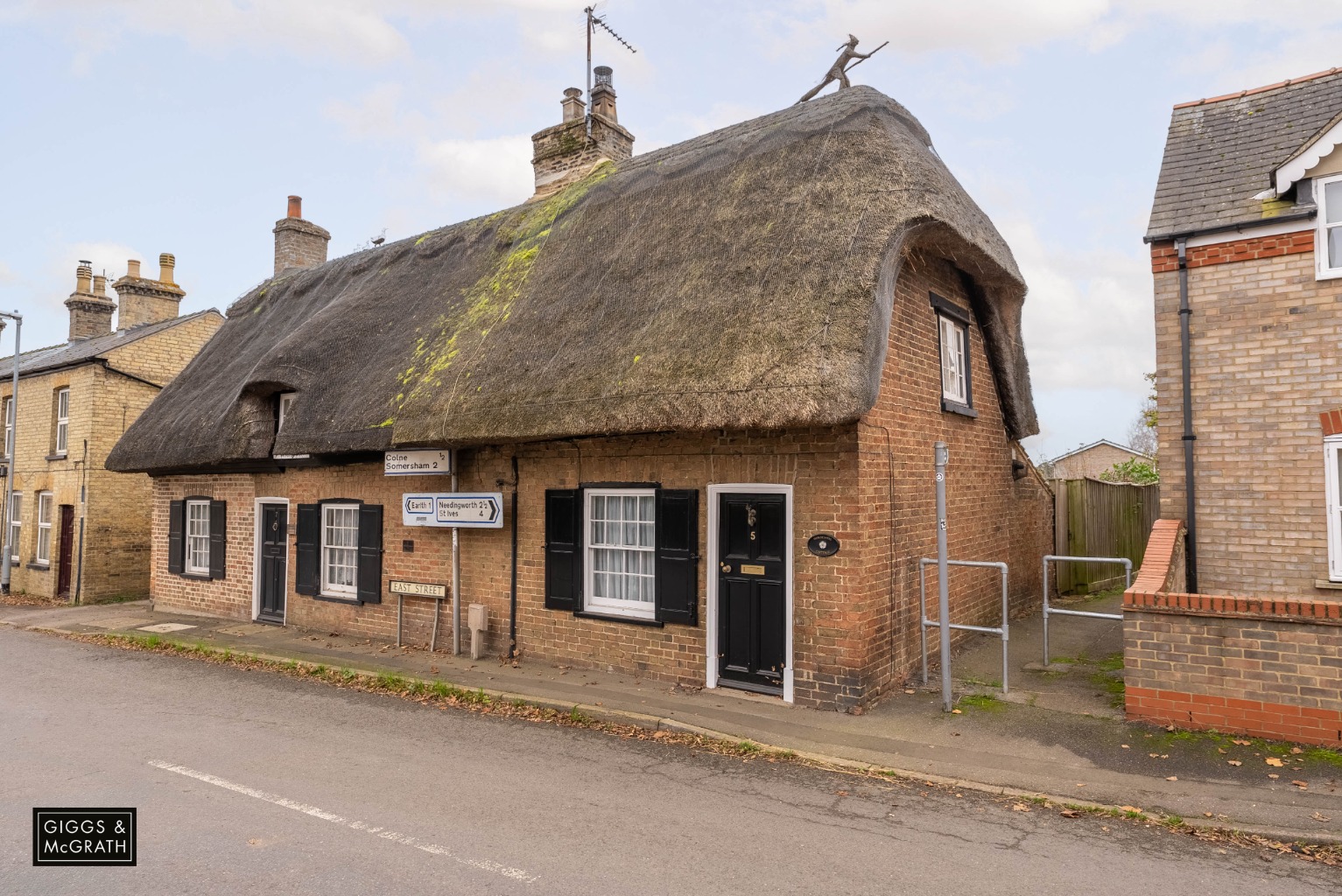 1 bed cottage for sale in East Street, Huntingdon  - Property Image 1