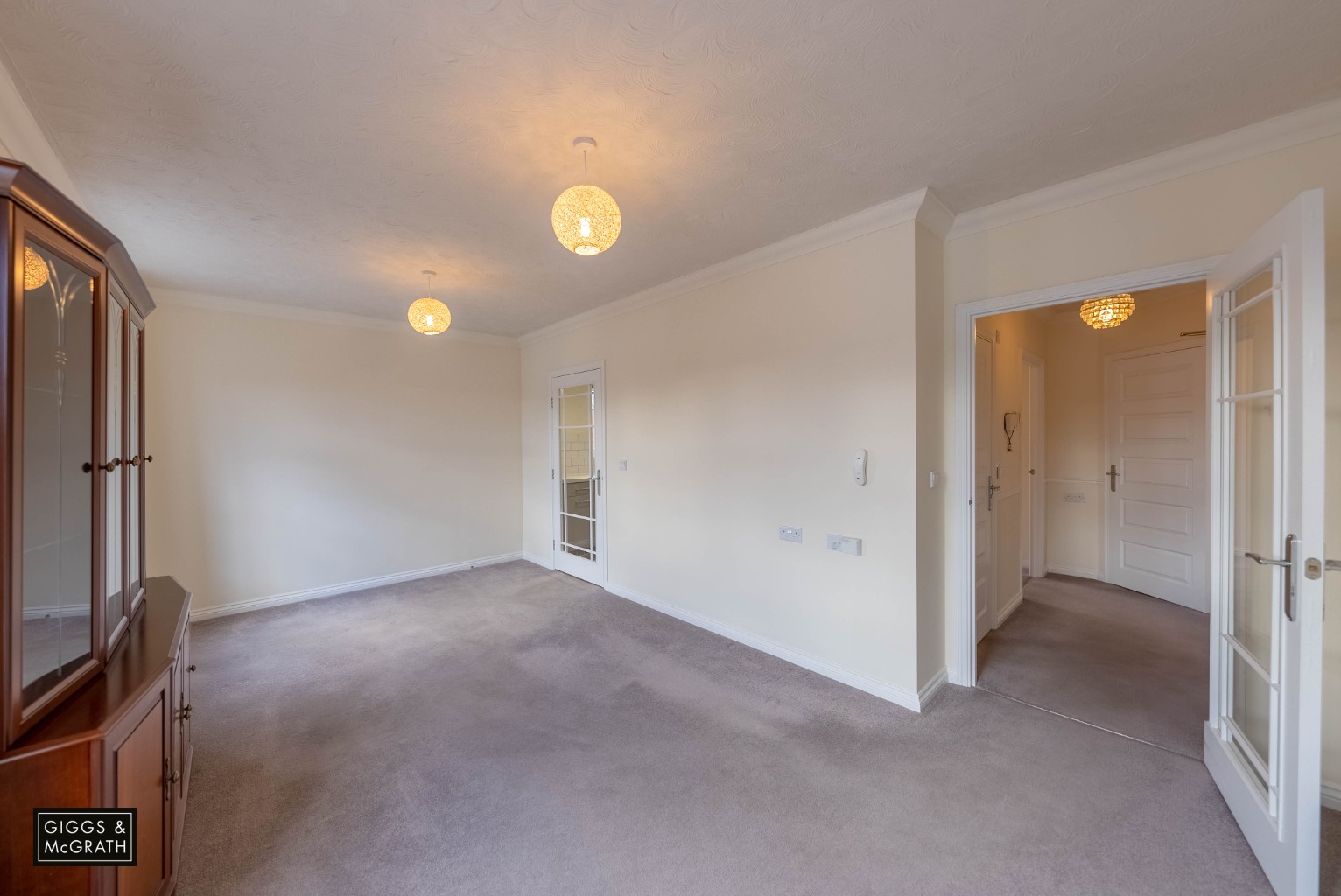 1 bed flat for sale, Huntingdon  - Property Image 3