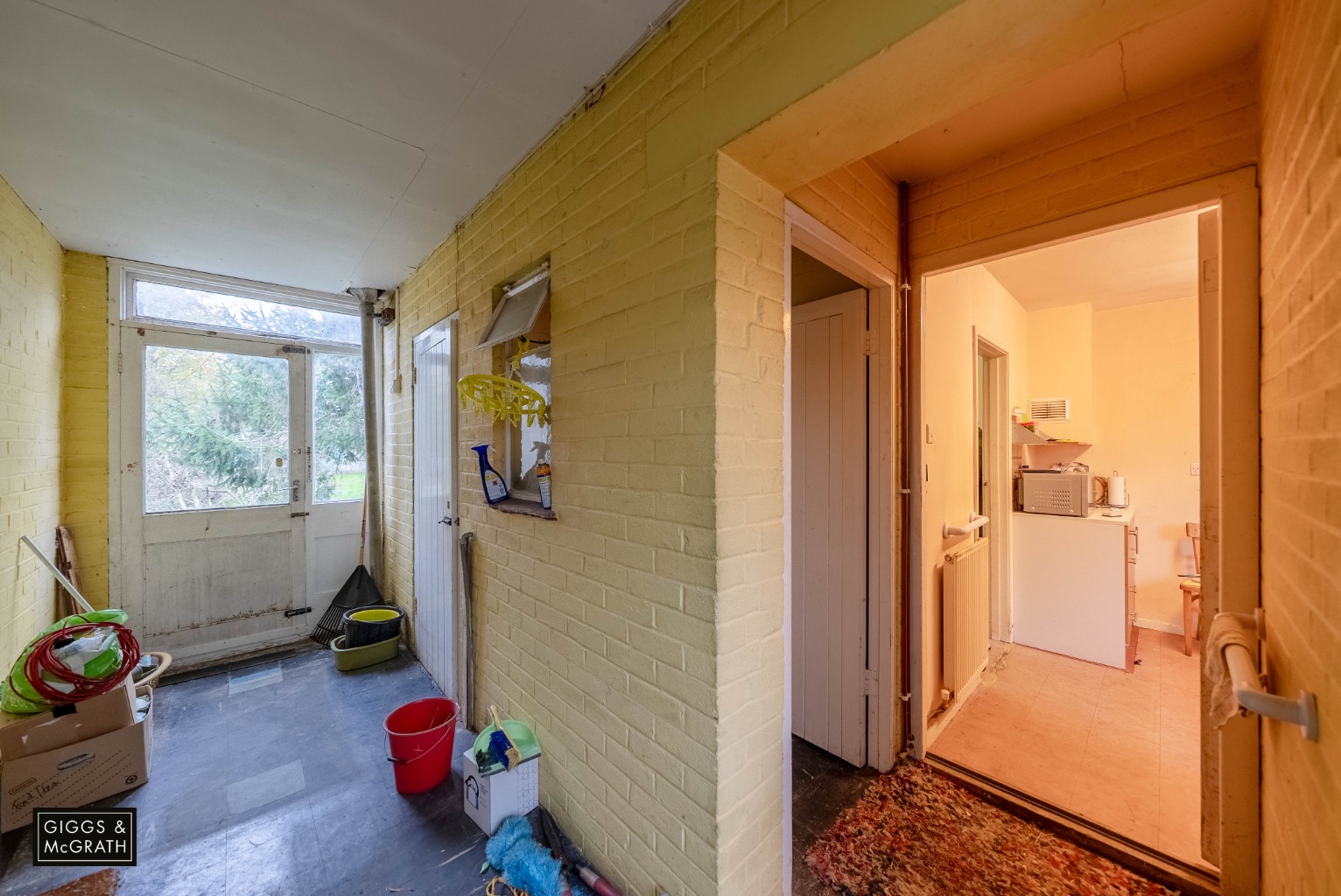 3 bed detached house for sale in Meadow Lane, Huntingdon 12