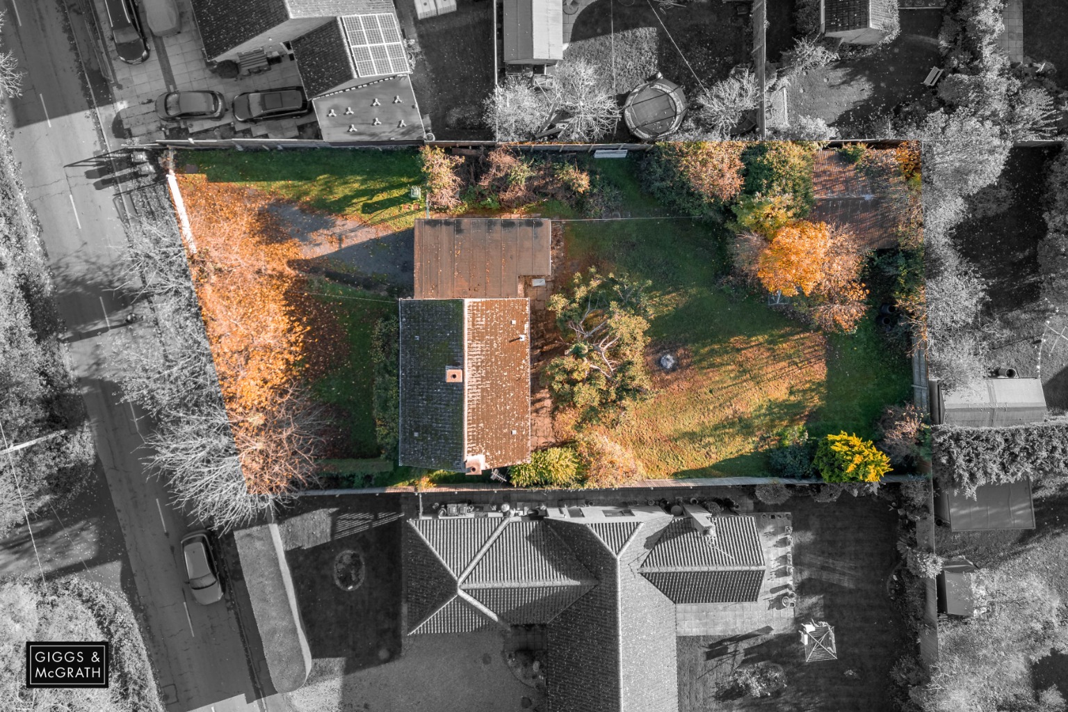 3 bed detached house for sale in Meadow Lane, Huntingdon 3