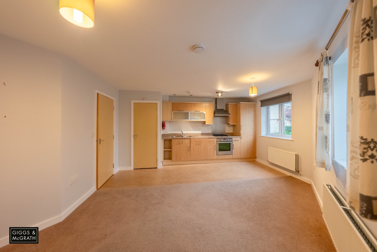 2 bed ground floor flat for sale in North Lodge Drive, Cambridge  - Property Image 2