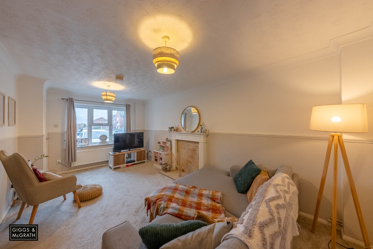 2 bed end of terrace house for sale in Orchard Close, Huntingdon 1