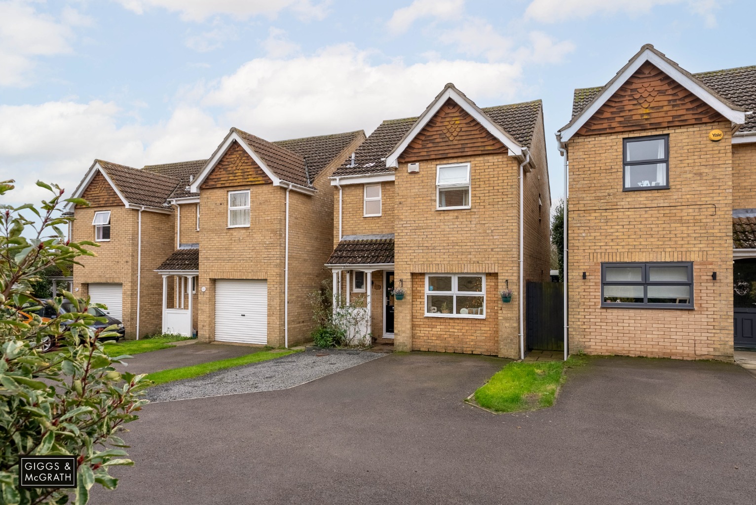 3 bed detached house for sale in Orchard Close, Cambridgeshire  - Property Image 1