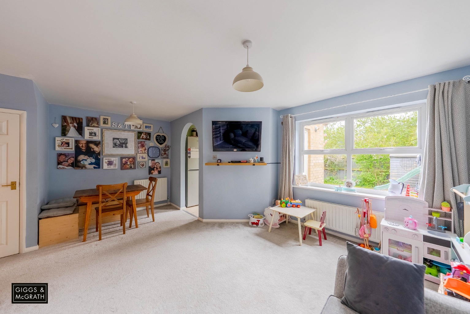 3 bed detached house for sale in Warboys, Cambridgeshire  - Property Image 3