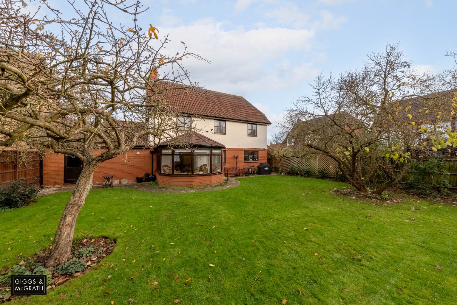 4 bed detached house for sale in Tawny Crescent, Huntingdon  - Property Image 17