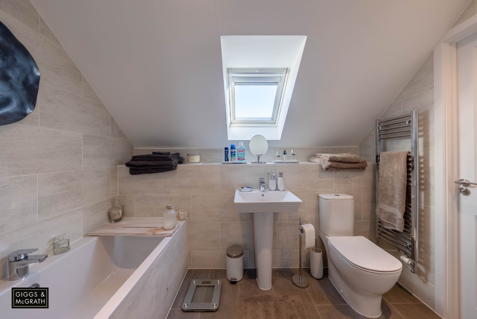 5 bed detached house for sale in Mahaddie Way, Huntingdon 23