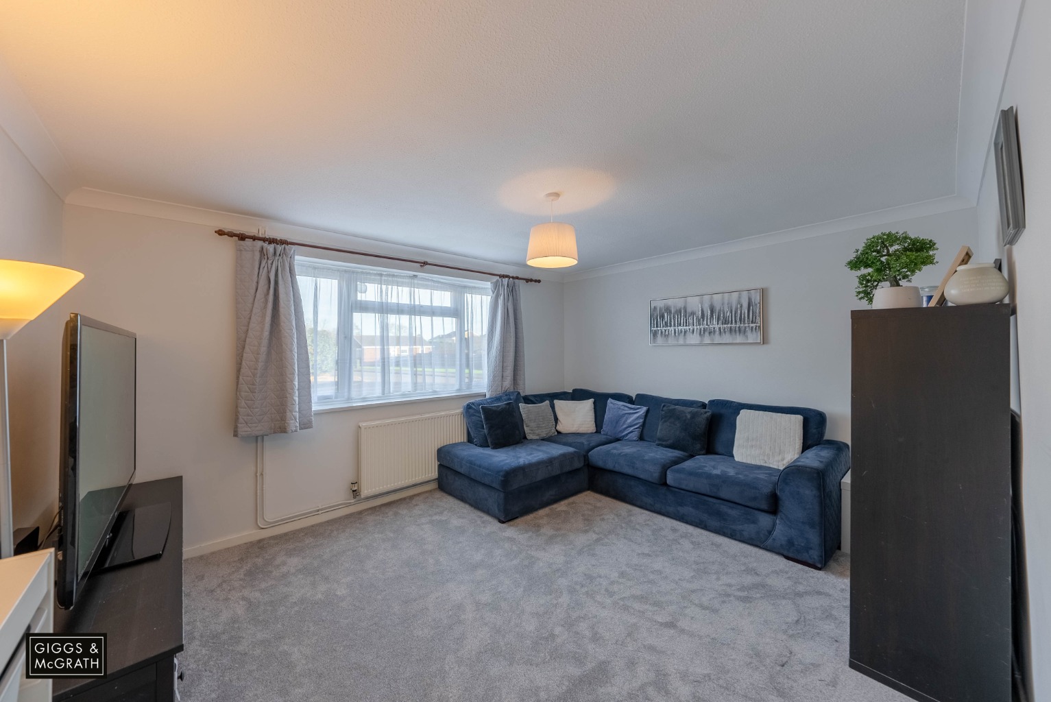 2 bed semi-detached house for sale in Lancelot Way, Huntingdon 2