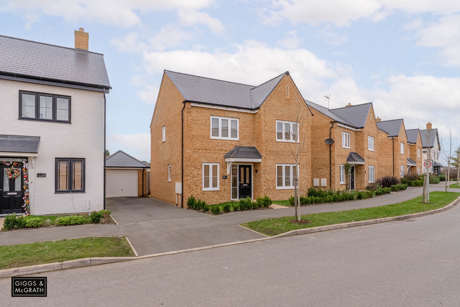 4 bed detached house for sale in Peacock Drive, Huntingdon  - Property Image 1