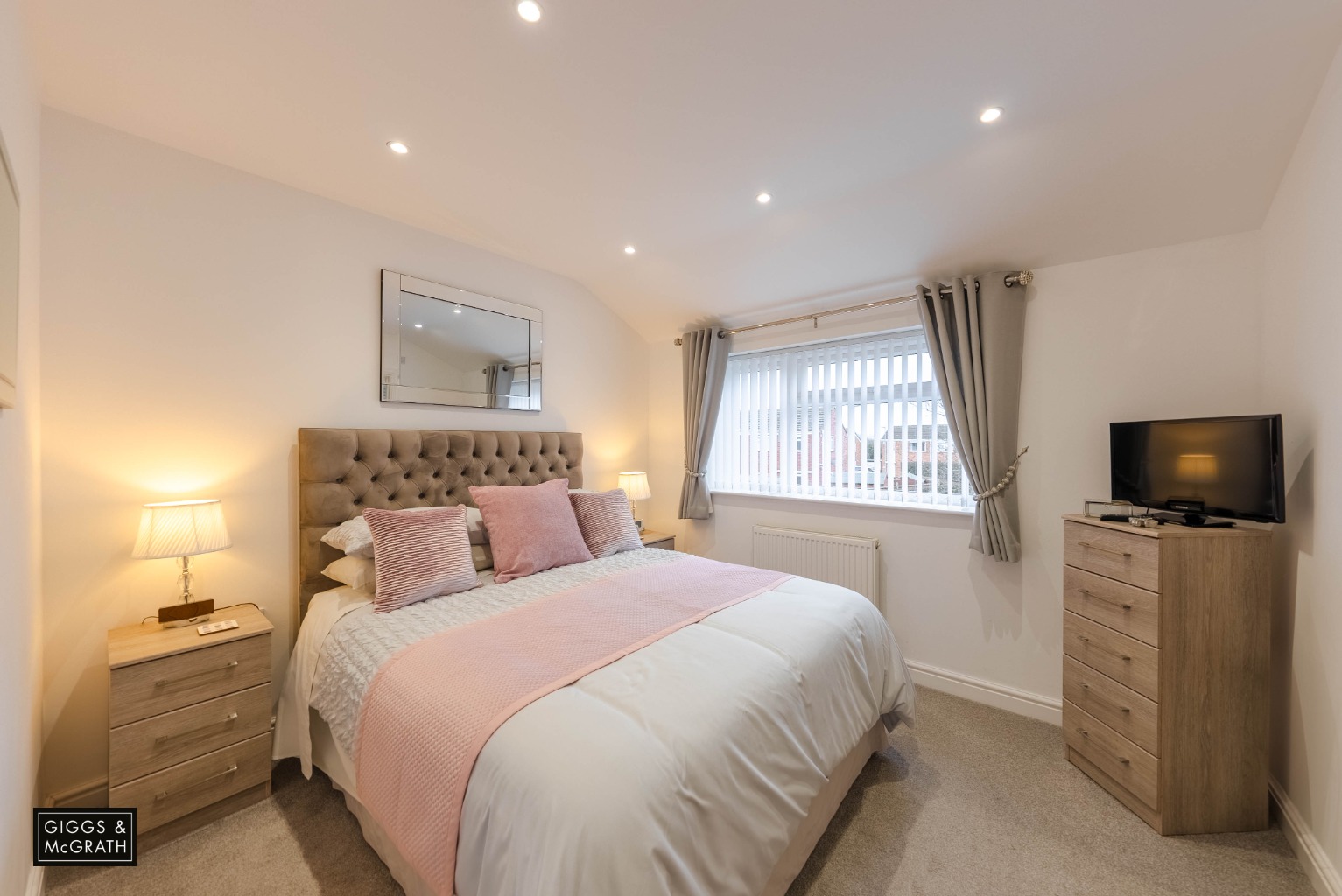 3 bed detached house for sale in Stirling Road, St. Ives 10