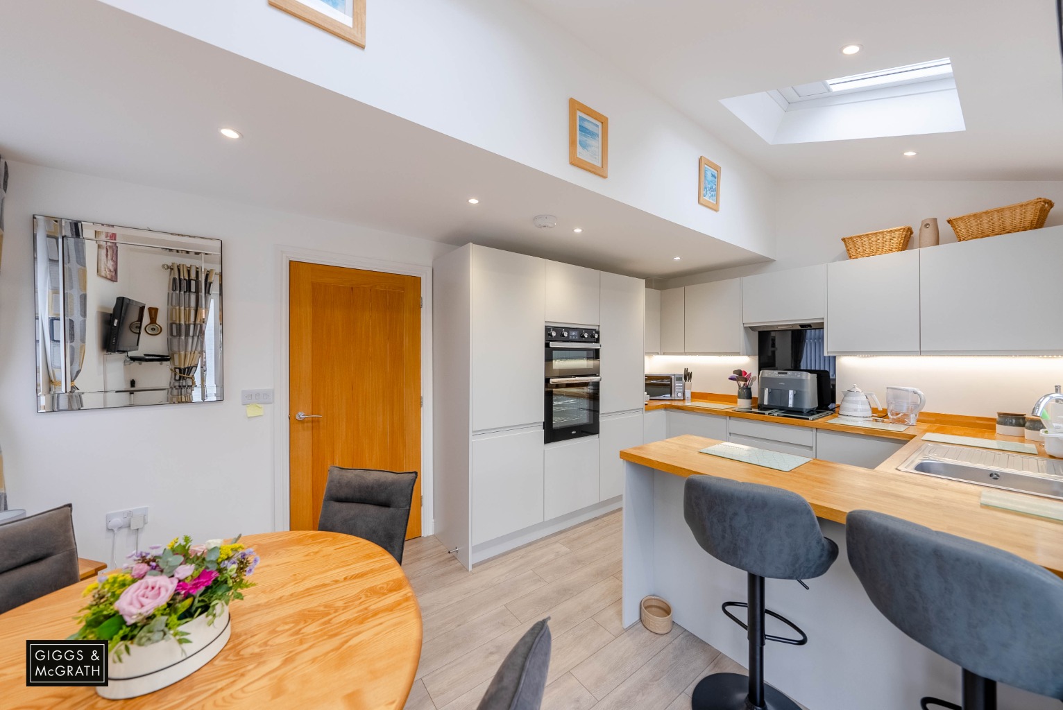 3 bed detached house for sale in Stirling Road, St. Ives 1