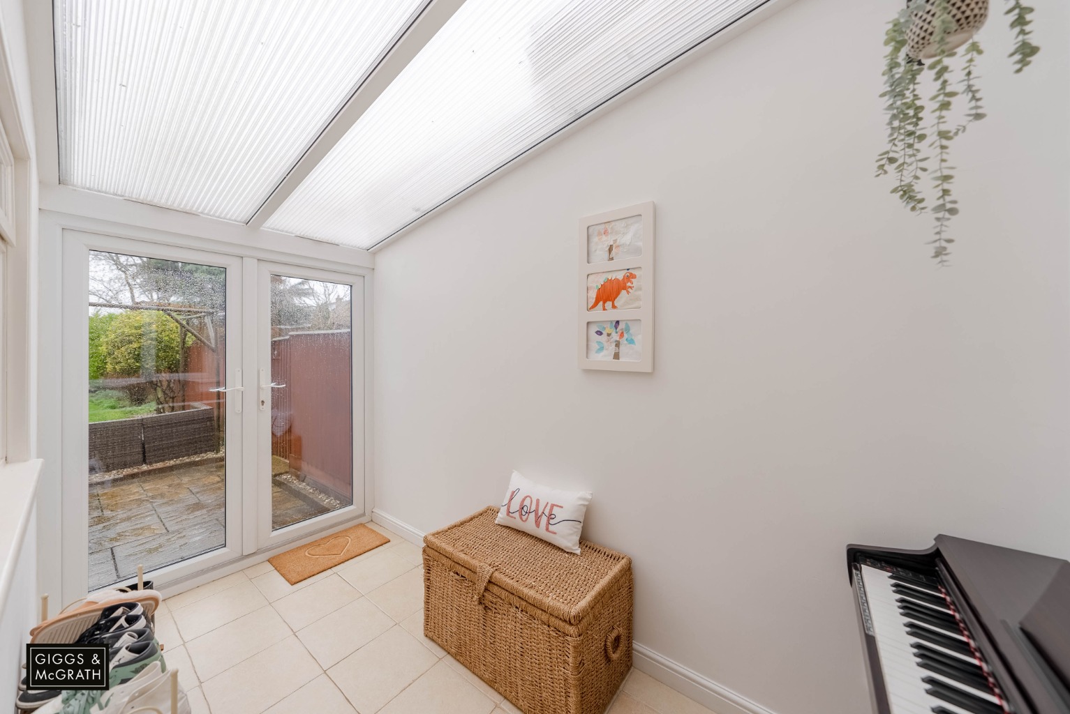 2 bed end of terrace house for sale in Parkhall Road, Huntingdon 11