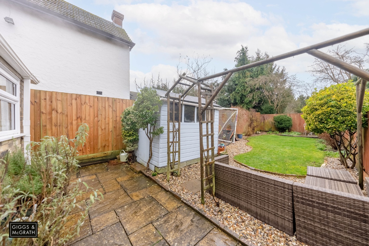 2 bed end of terrace house for sale in Parkhall Road, Huntingdon 17