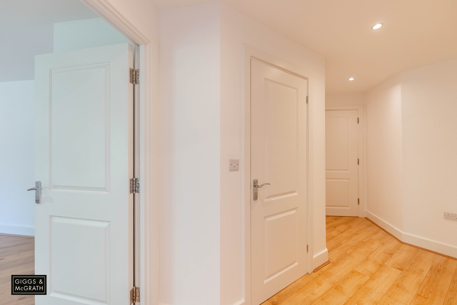 2 bed flat for sale in Percy Green Place, Huntingdon  - Property Image 6