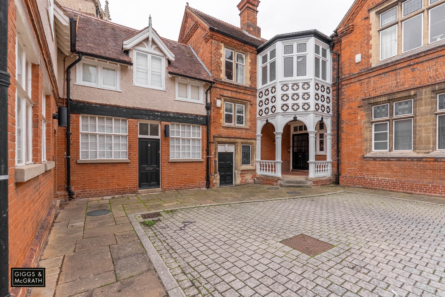 2 bed ground floor maisonette for sale in Walden Grove, Huntingdon 1