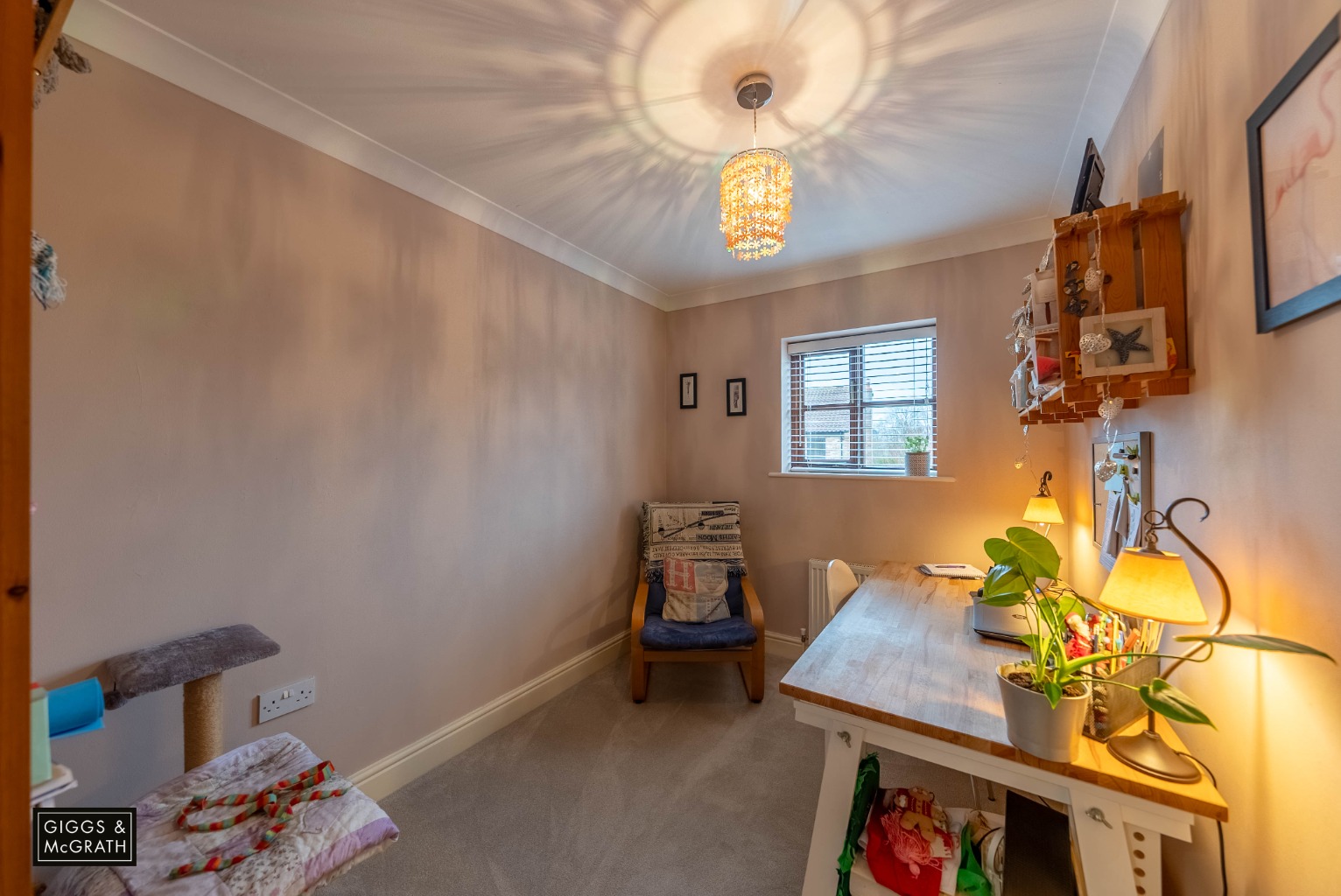 5 bed detached house for sale in Meridian Close, Huntingdon 15