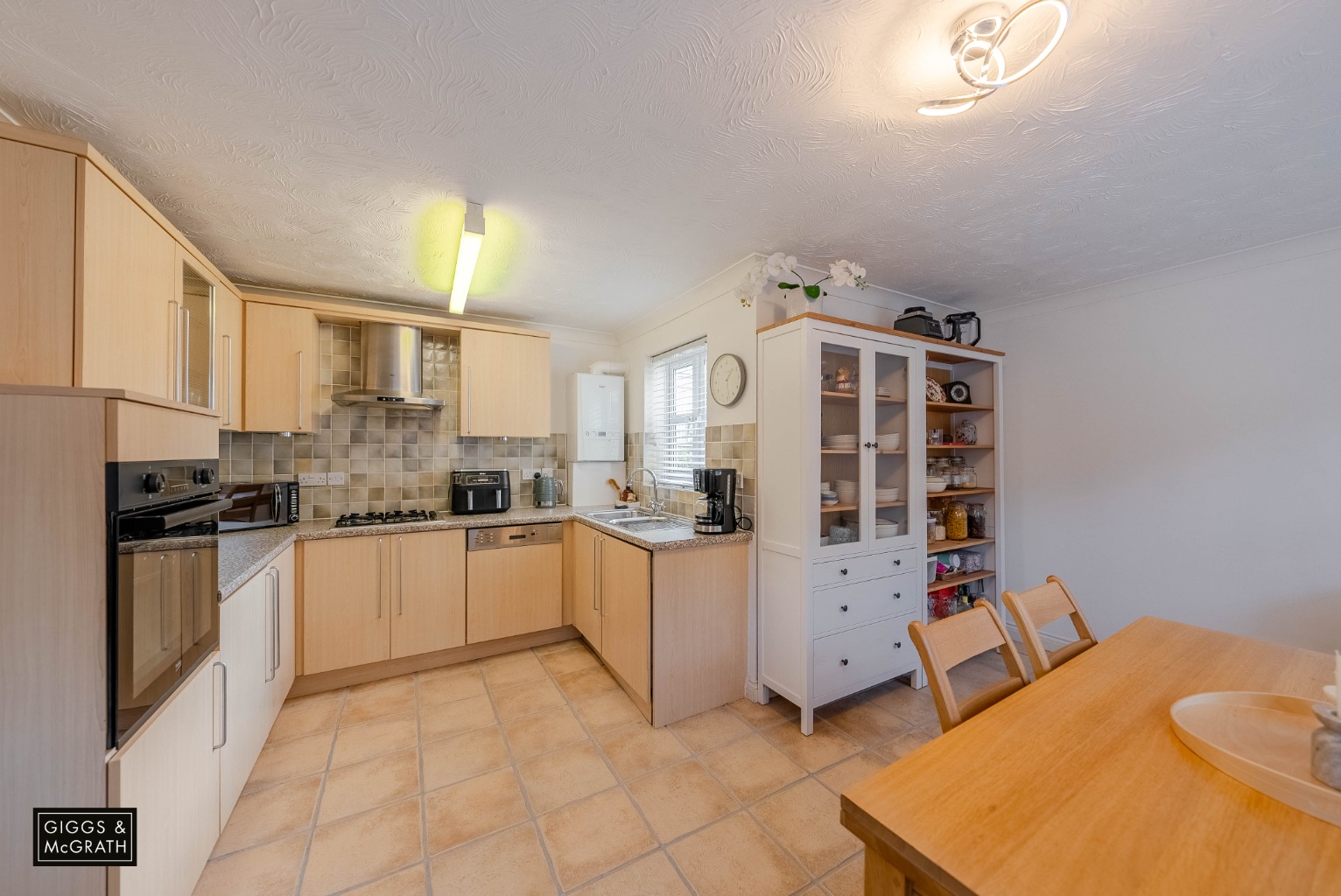 2 bed ground floor flat for sale in Varrier Jones Drive, Cambridge  - Property Image 2