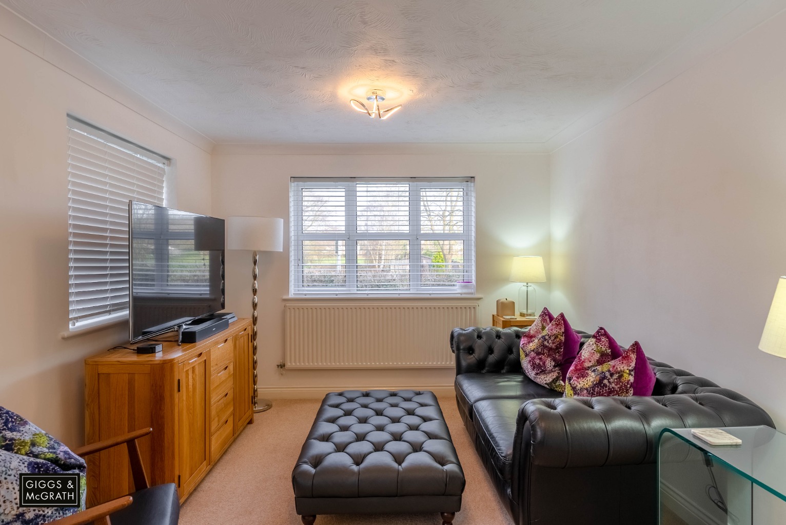 2 bed ground floor flat for sale in Varrier Jones Drive, Cambridge  - Property Image 11