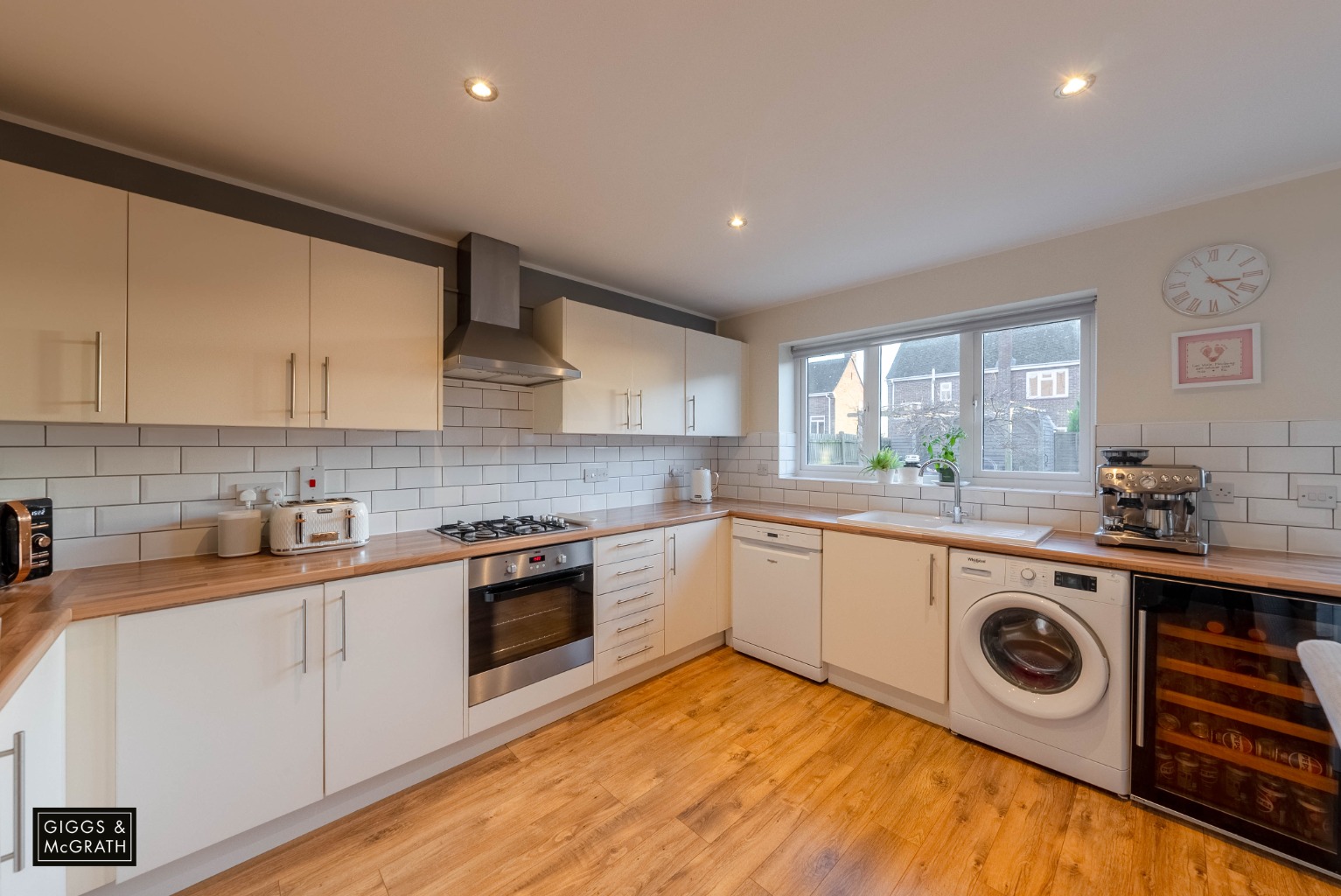 3 bed terraced house for sale in Bury, Huntingdon  - Property Image 2