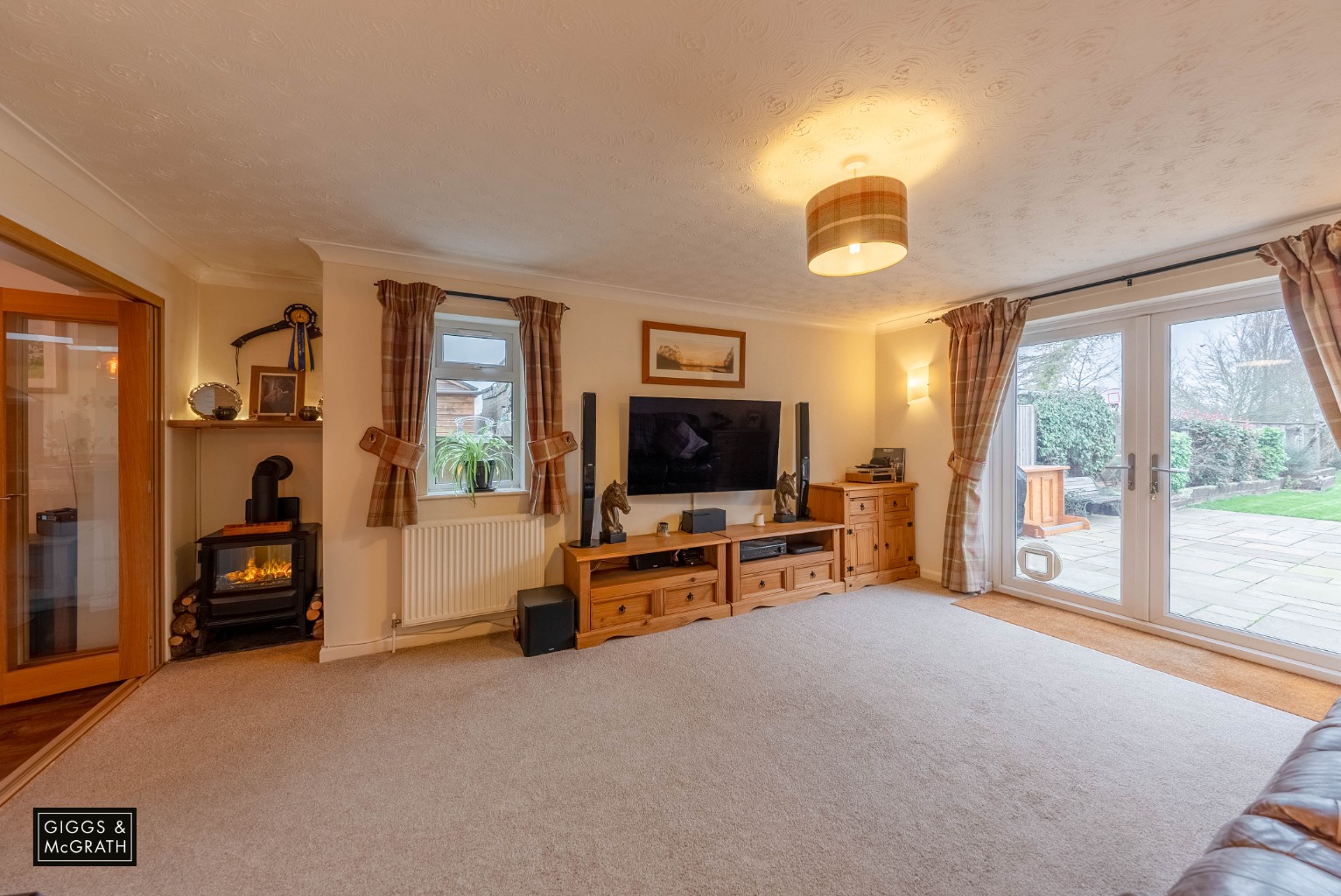 4 bed detached house for sale in The Trundle, Huntingdon  - Property Image 3