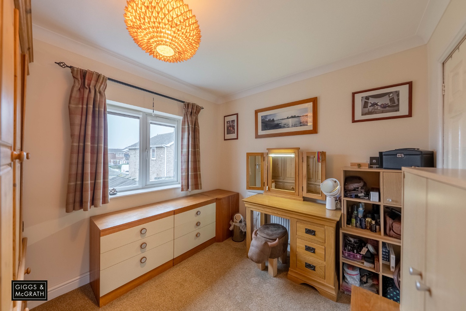 4 bed detached house for sale in The Trundle, Huntingdon 13