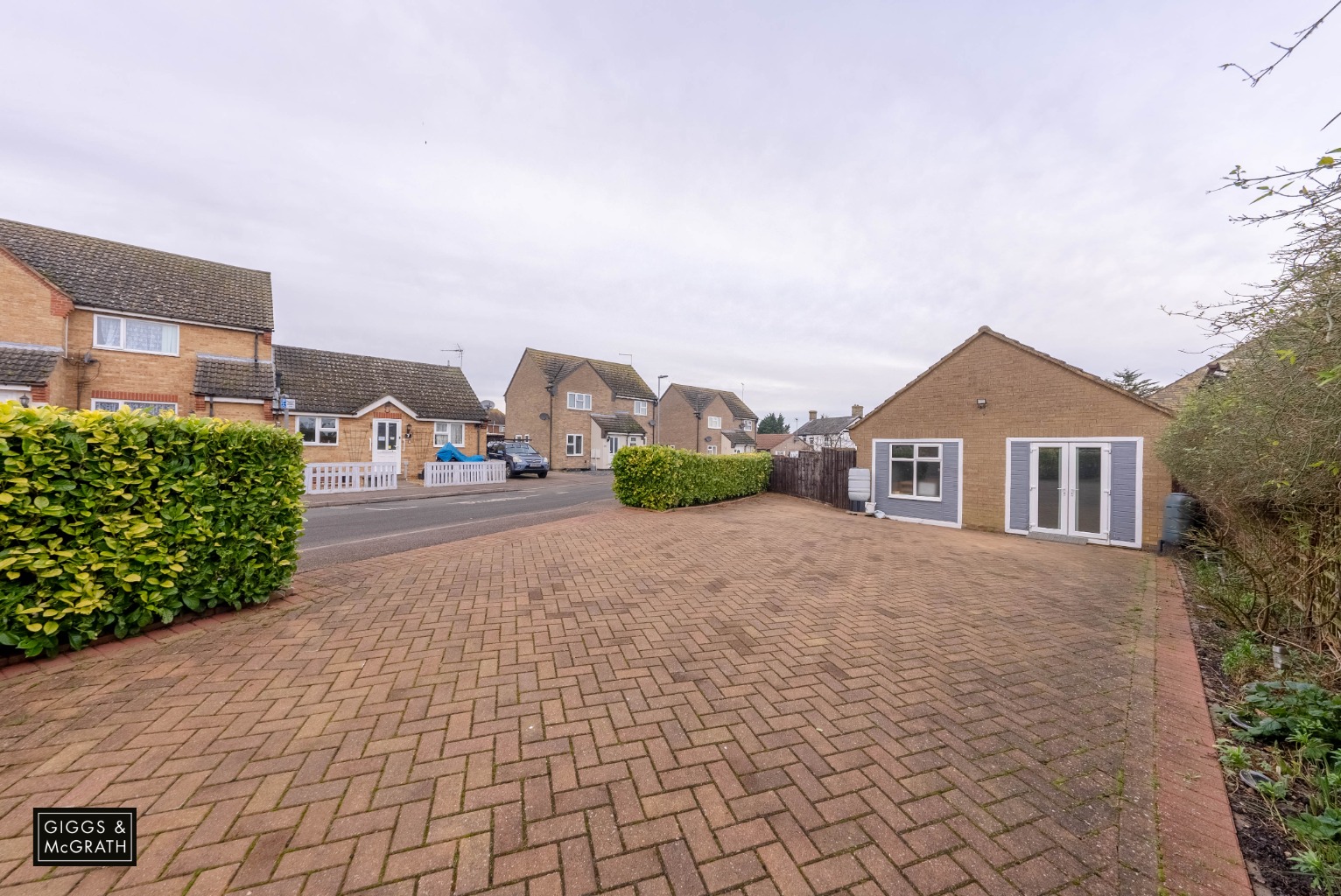 2 bed detached bungalow for sale in Orchard Close, Huntingdon  - Property Image 12