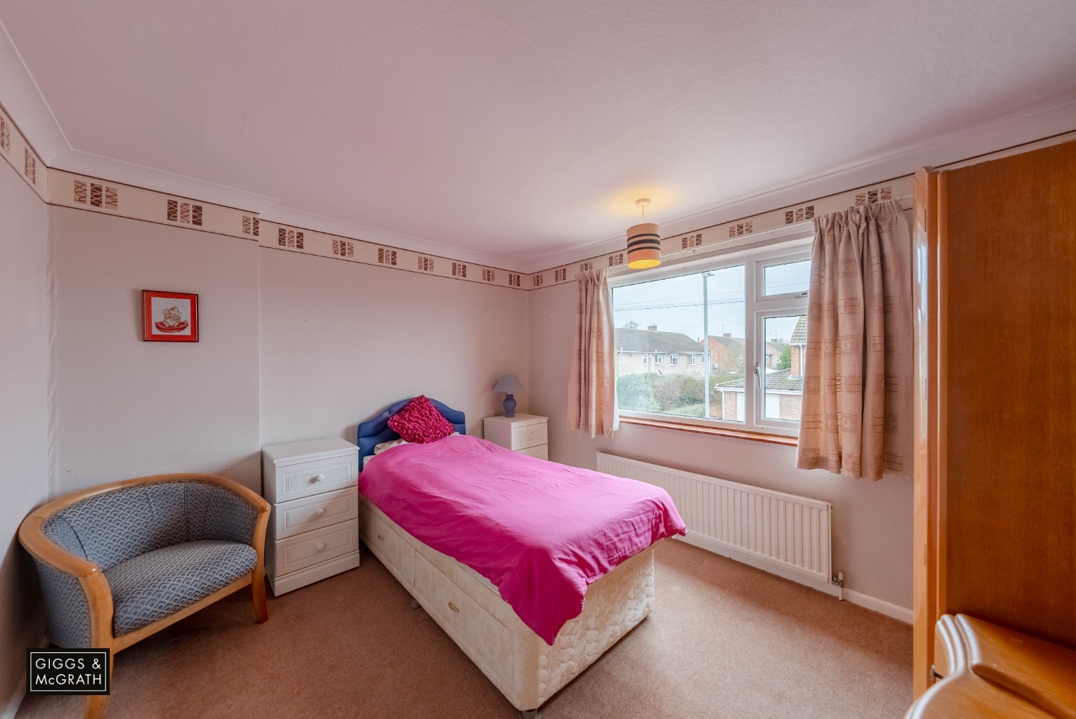 3 bed semi-detached house for sale in Stuart Close, Huntingdon  - Property Image 11