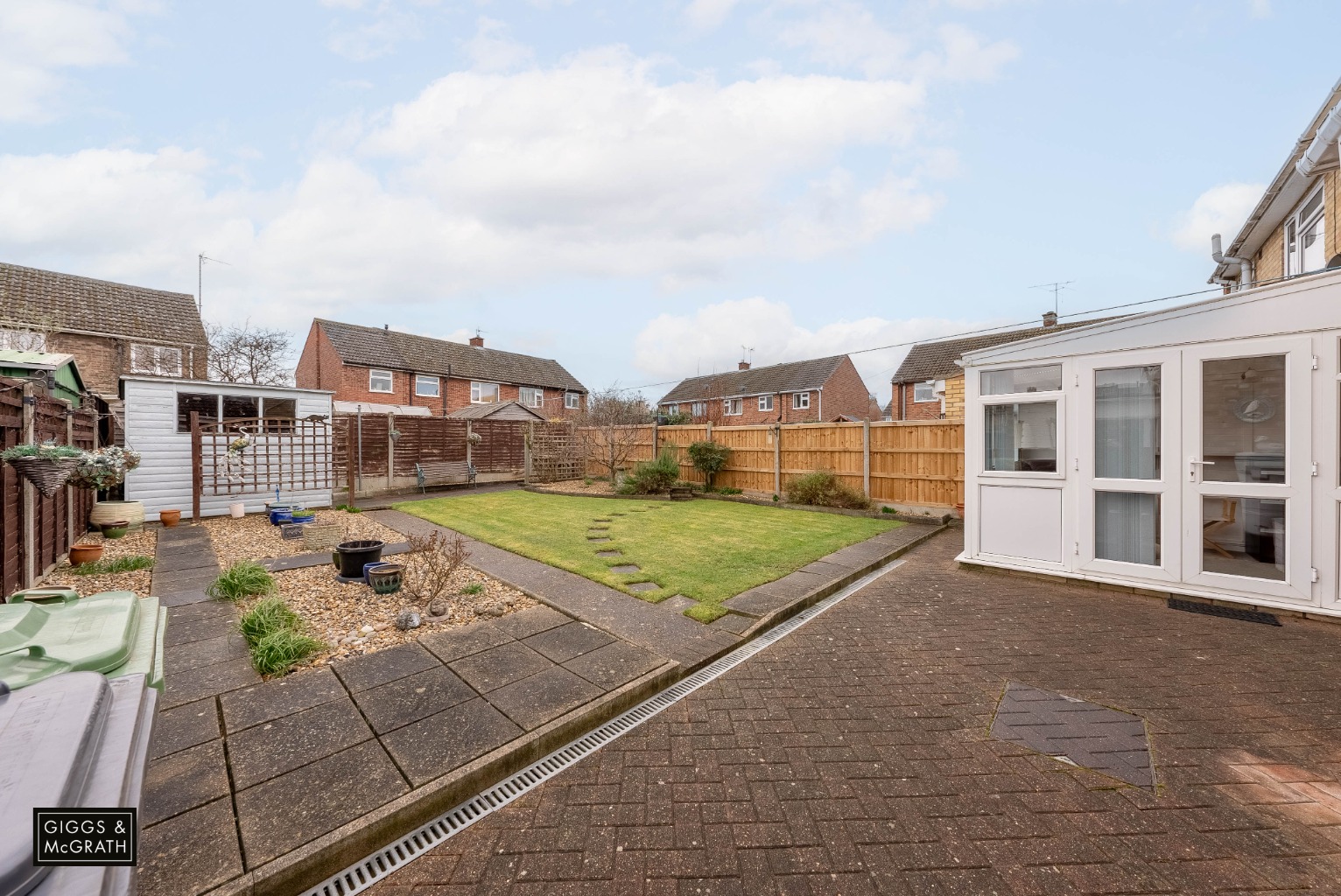 3 bed semi-detached house for sale in Stuart Close, Huntingdon  - Property Image 14