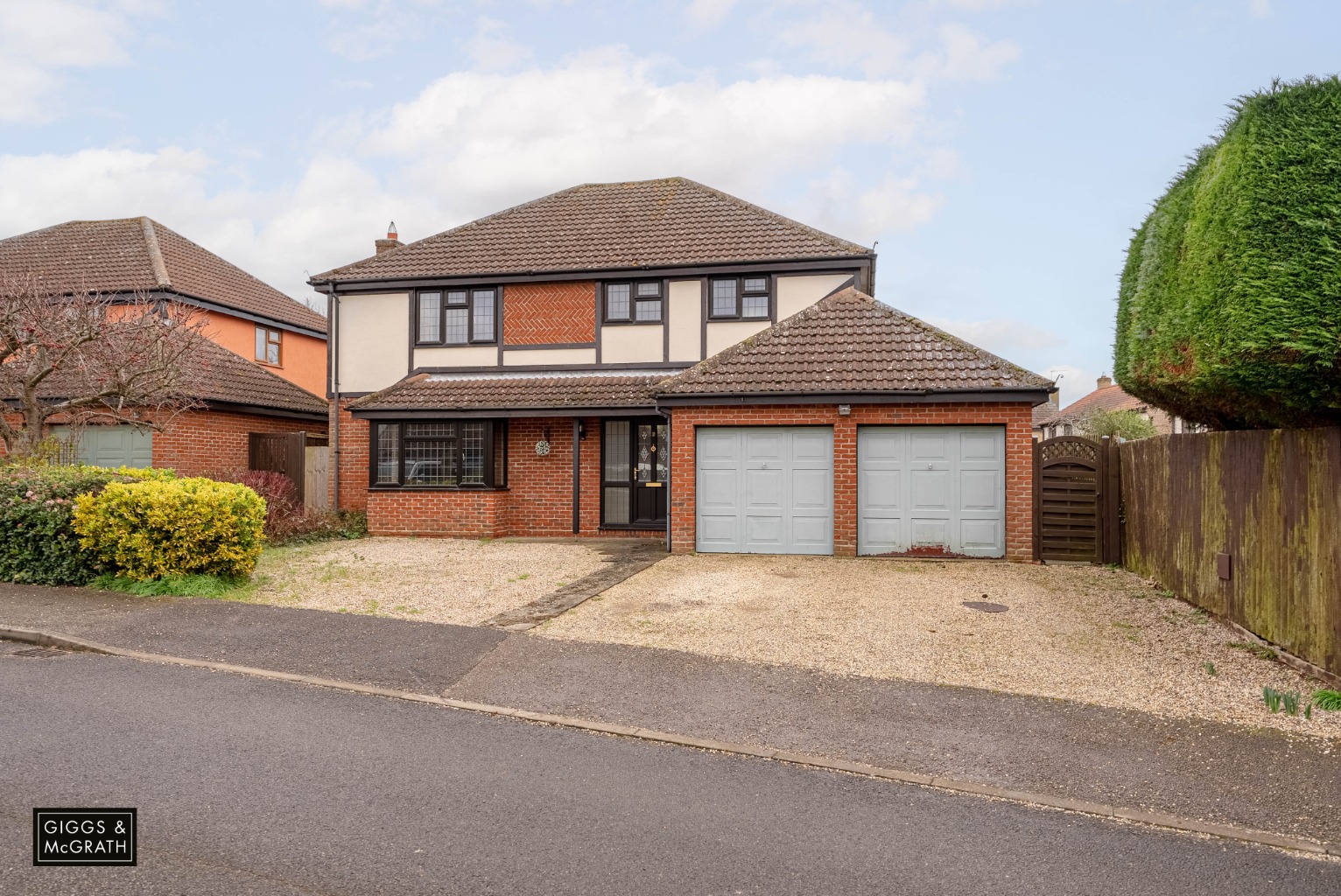 4 bed detached house for sale in Crane Close, Huntingdon  - Property Image 1