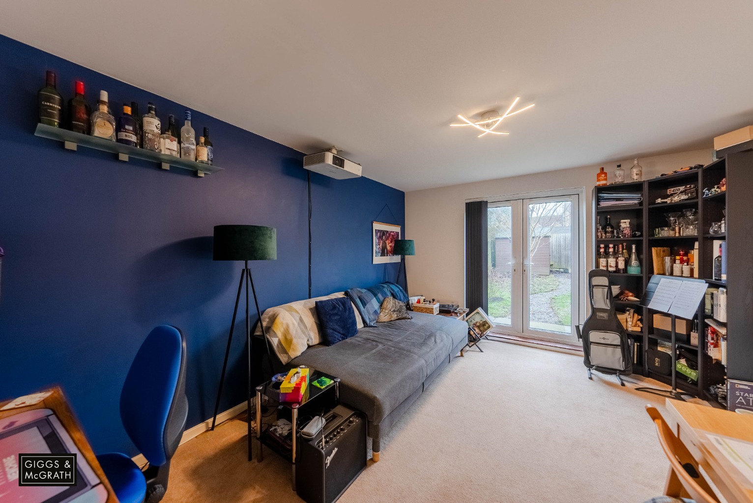 2 bed terraced house for sale in Ruston Close, Huntingdon  - Property Image 3