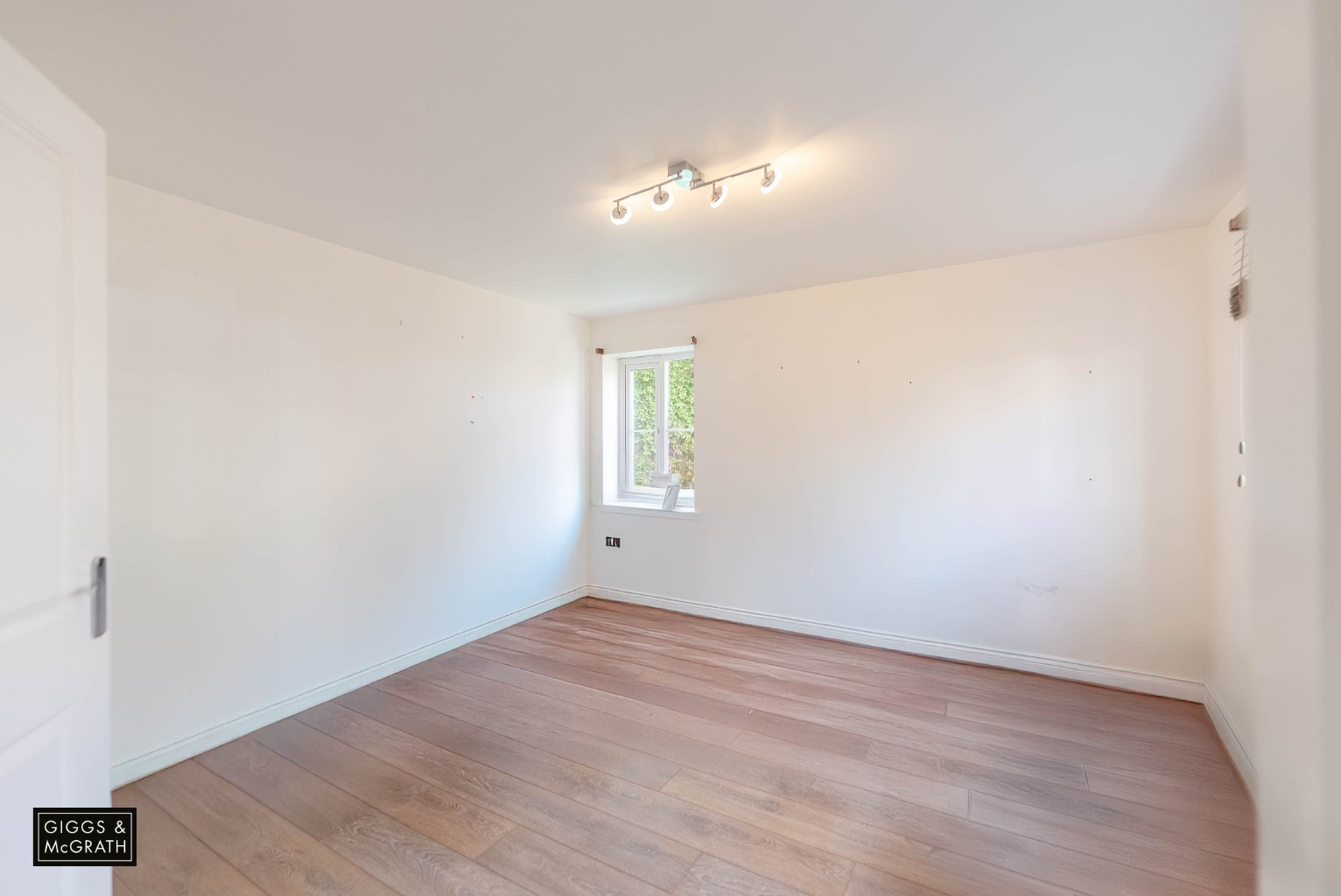 4 bed detached house for sale in Green Walk, Cambridge  - Property Image 9