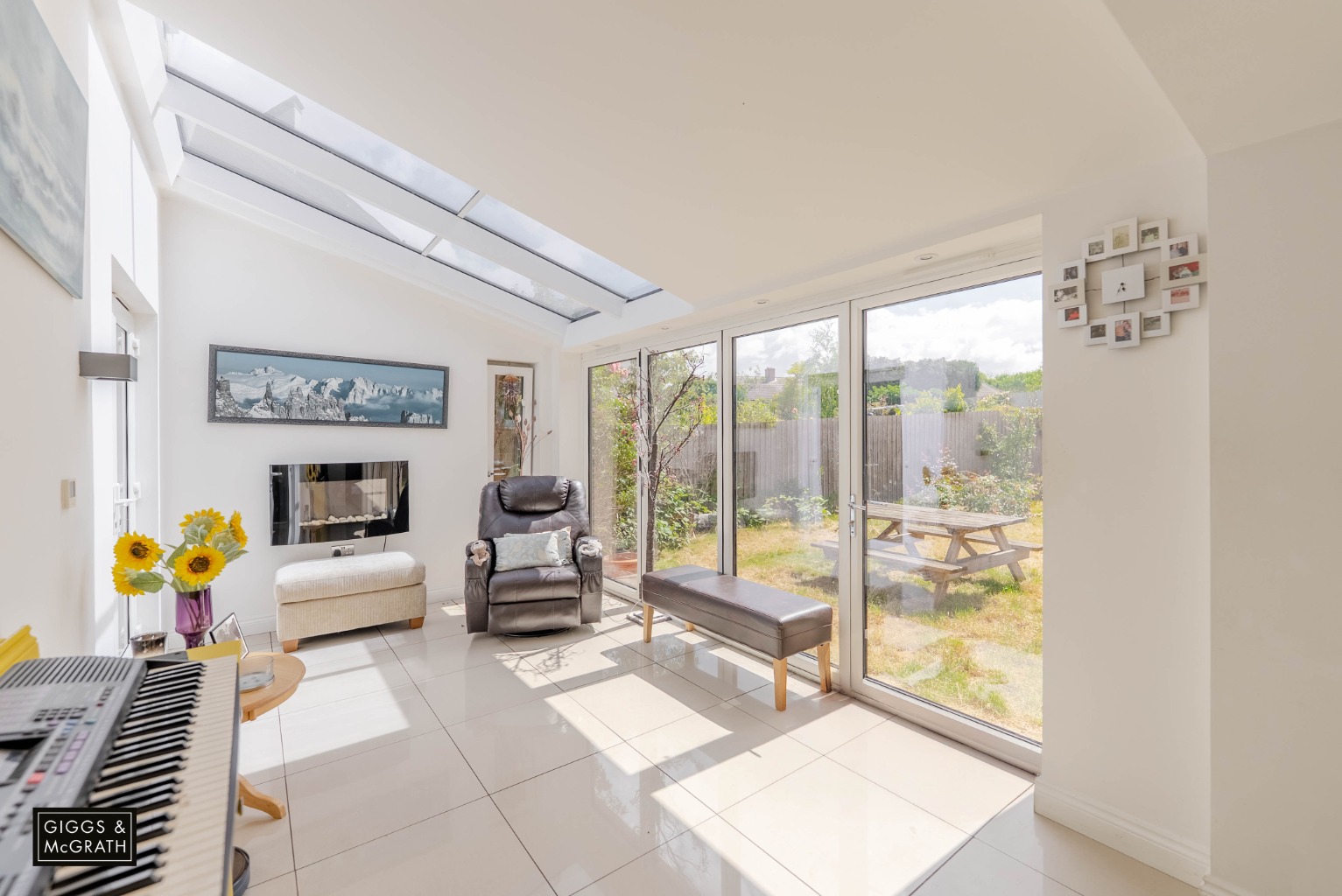 4 bed detached house for sale in Green Walk, Cambridge  - Property Image 3