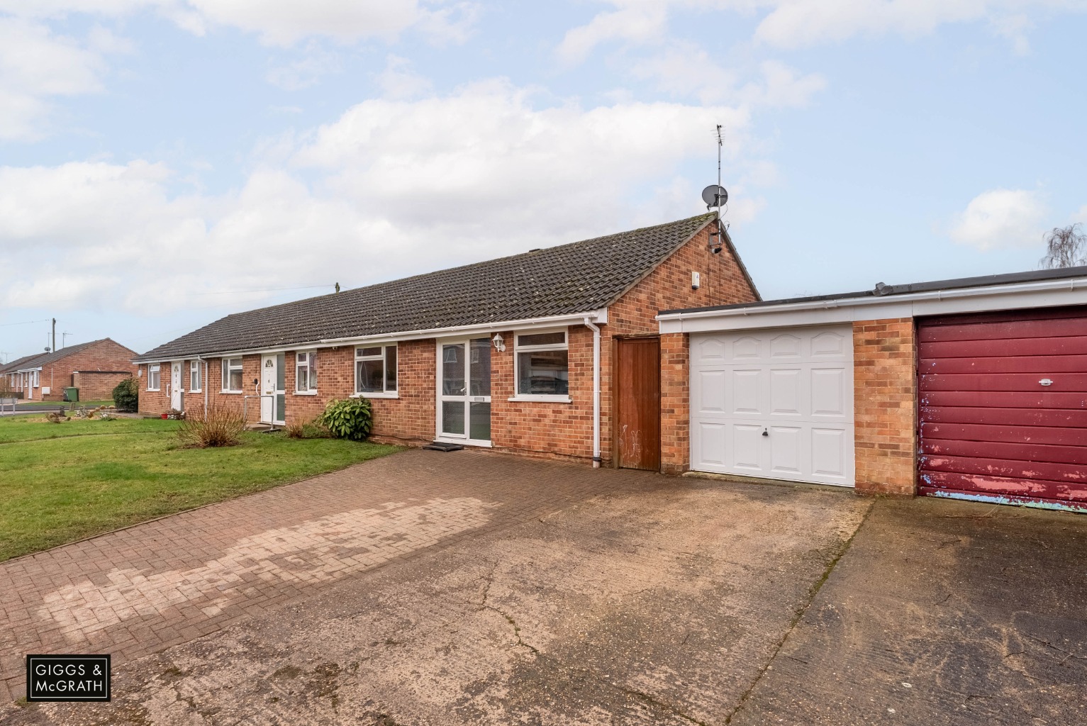 2 bed bungalow for sale in Miller Way, Huntingdon  - Property Image 14