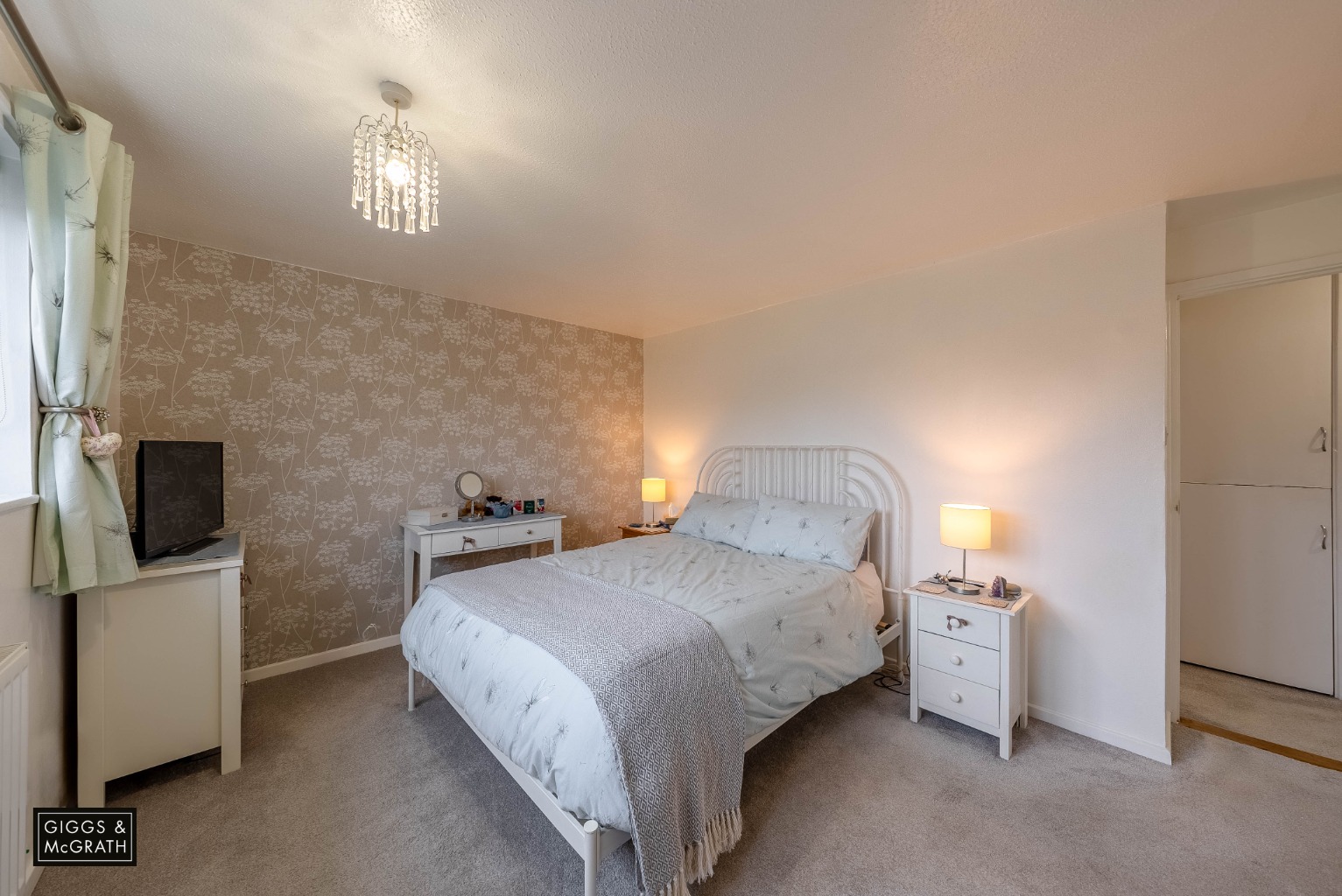 3 bed end of terrace house for sale in Bedford Close, Huntingdon 10