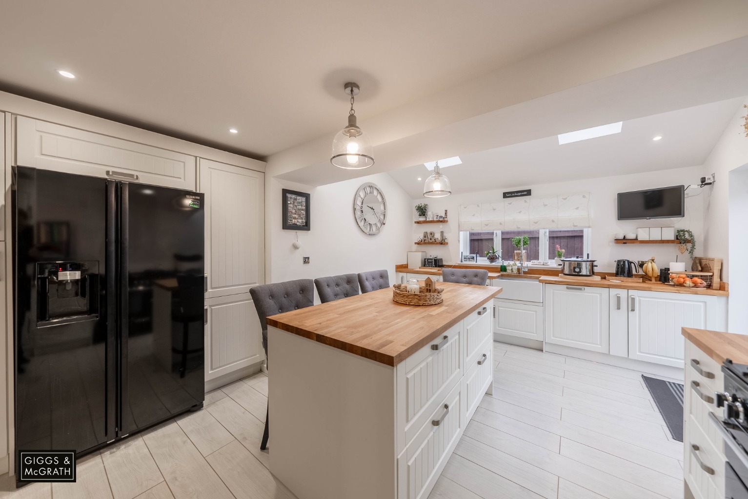 3 bed semi-detached house for sale in Belle Isle Crescent, Huntingdon 5