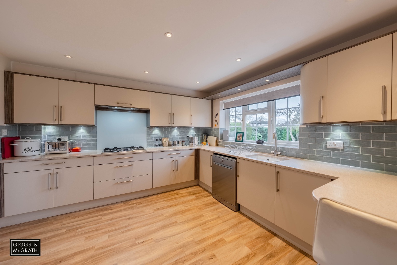 4 bed detached house for sale in Rookery Close, St. Ives 3