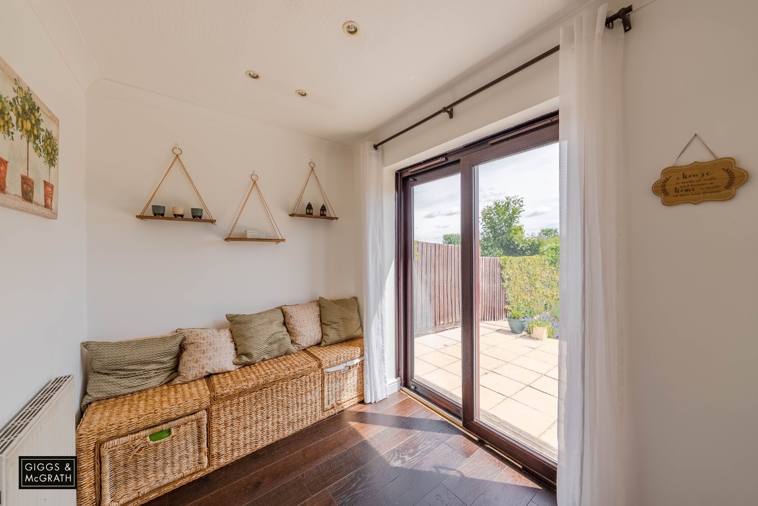 4 bed detached house for sale in Ugg Mere Court Road, Huntingdon 8